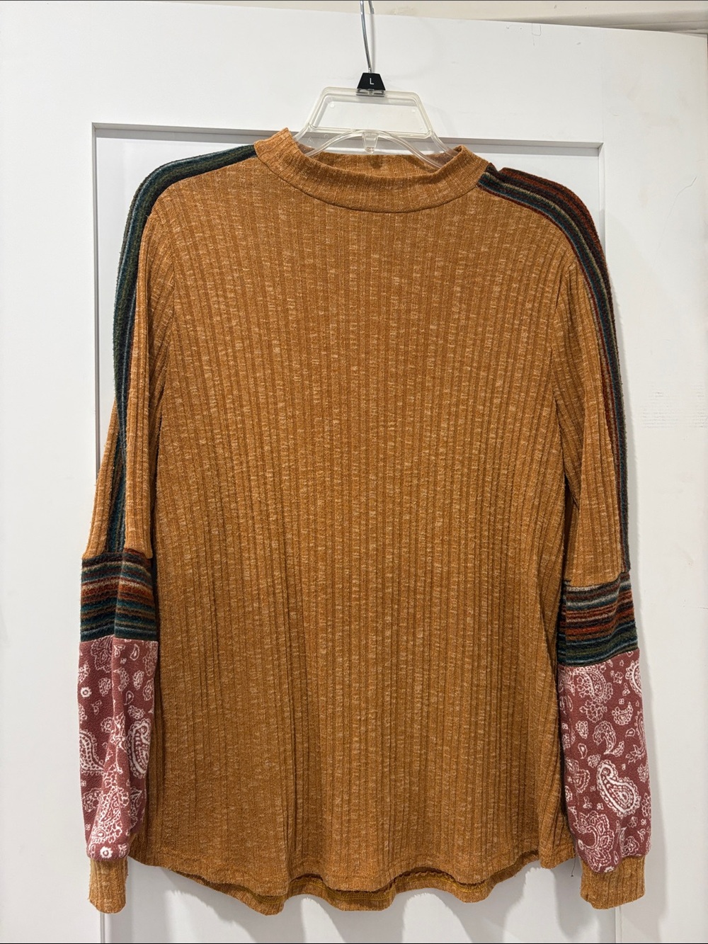 Women’s Rust Ribbed Long-Sleeve Sweater with Patterned Cuffs